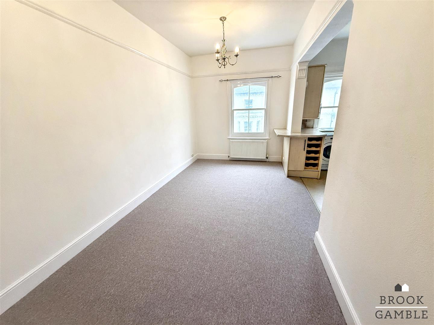 2 Bedroom Apartment. Lascelles Mansions 8-10 in Eastbourne,  6